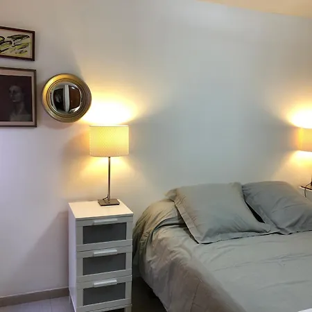 By The Sea Royal Plaza *