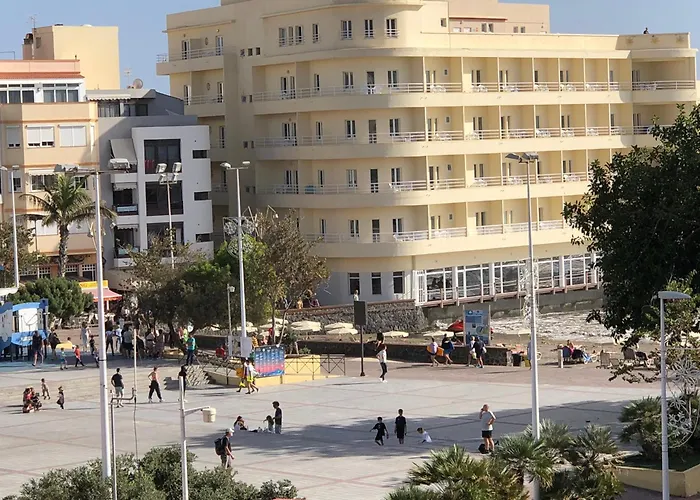 By The Sea Royal Plaza *